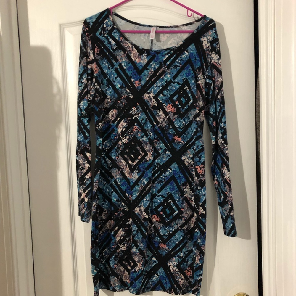 Long sleeve body con dress